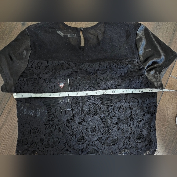 🔴 GUESS Kenzy Lace Crop Top - SIZE S - Picture 11 of 12